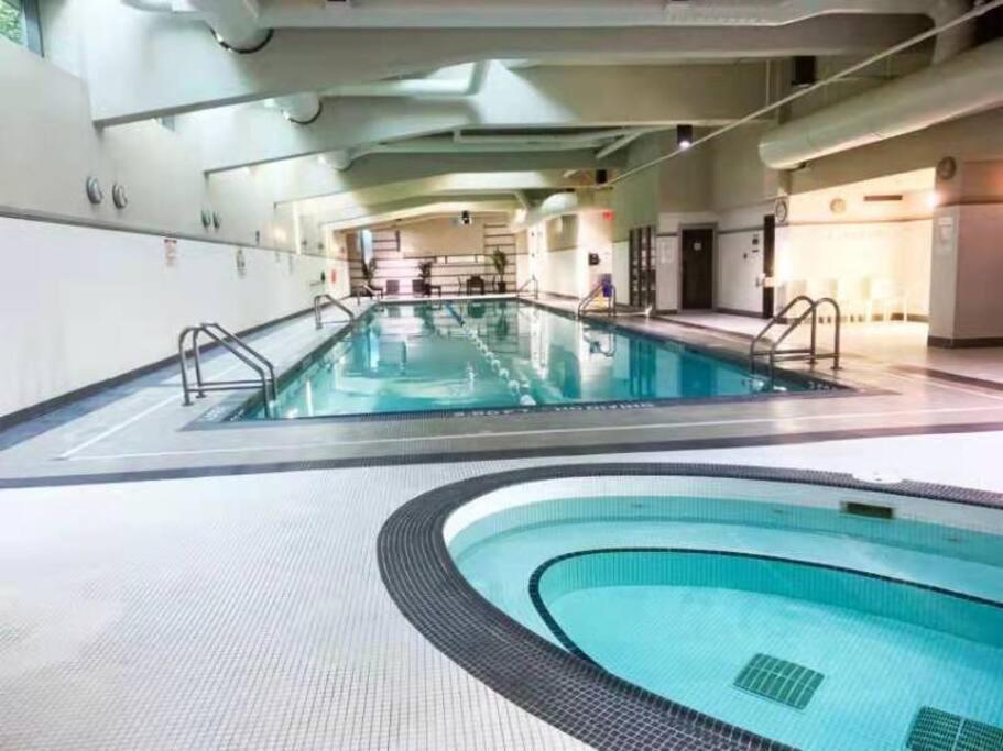 Apartament Downtown 3Br/2Ba+Views+Skytrain+Free Parking Vancouver Zewnętrze zdjęcie
