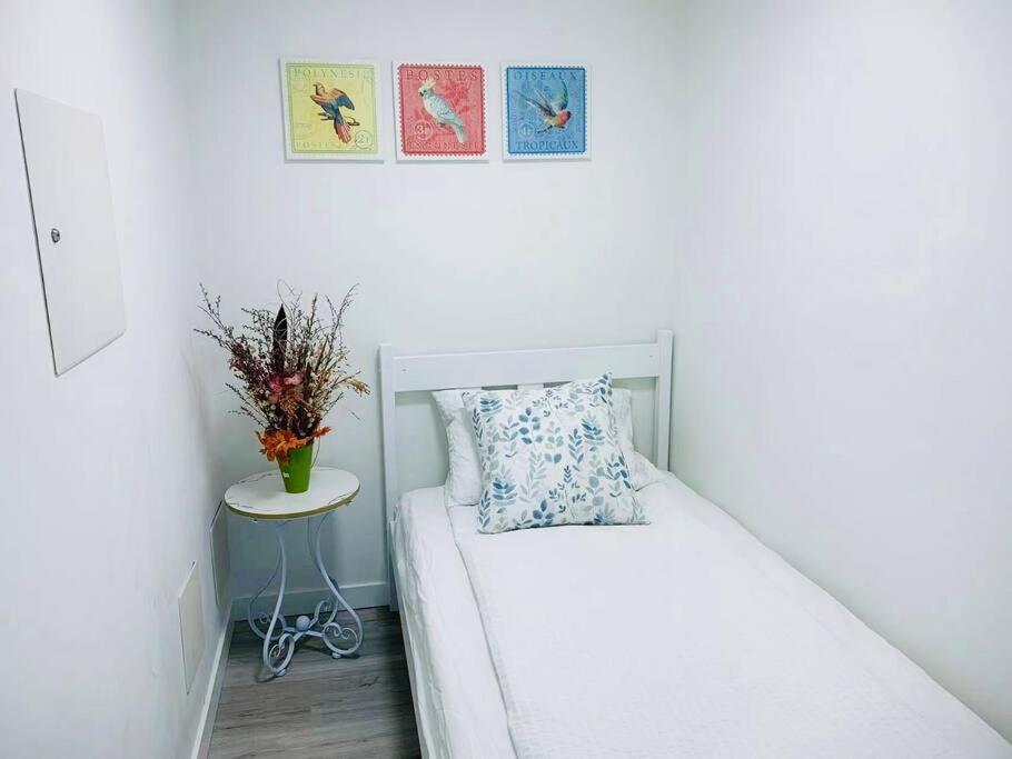 Apartament Downtown 3Br/2Ba+Views+Skytrain+Free Parking Vancouver Zewnętrze zdjęcie